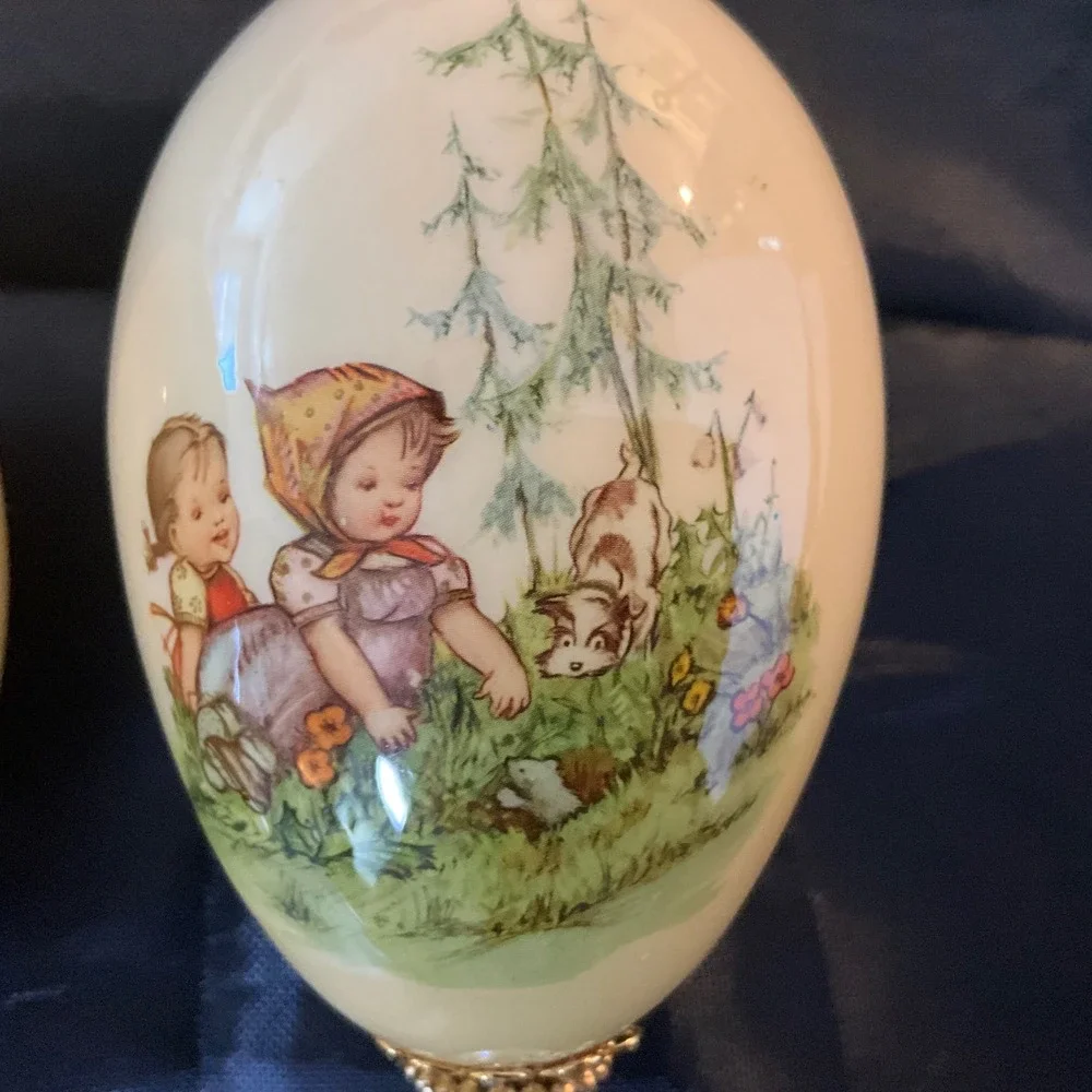 Vintage Hummel Inspired Porcelain Ornaments 2 Garden‎ Scene Christmas Coquette